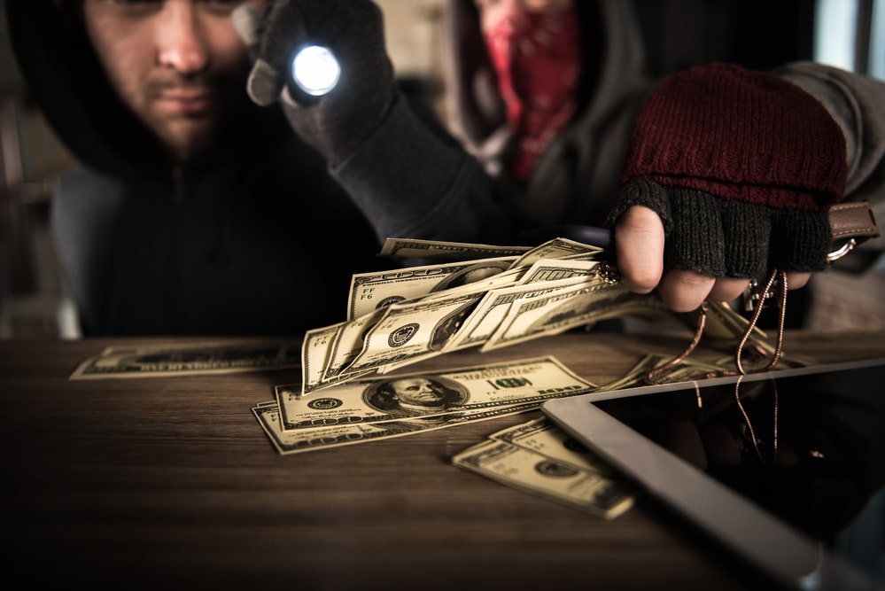 Differences Between Theft, Burglary and Robbery in Ottawa